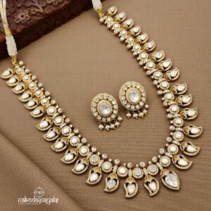 Sparkling Moissanite Neckpiece Set