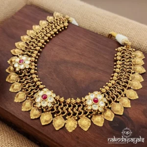 White & Red Kundan Neckpiece